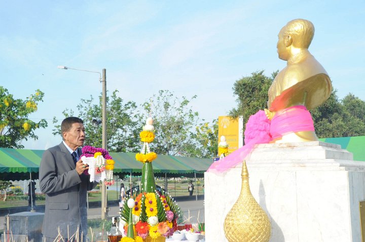 DSC_4732.jpg - ซ้อมใหญ่พิธีพระราชทานปริญญาบัตรฯ มหาวิทยาลัยเทคโนโลยีราชมงคลประจำปีการศึกษา 2553 (ช่วงเช้า วันที่ 20 04 55)