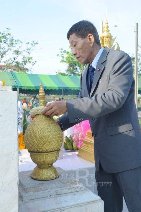 DSC_4743.jpg - ซ้อมใหญ่พิธีพระราชทานปริญญาบัตรฯ มหาวิทยาลัยเทคโนโลยีราชมงคลประจำปีการศึกษา 2553 (ช่วงเช้า วันที่ 20 04 55)