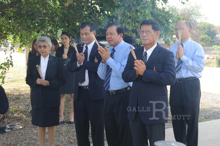 DSC_4789.jpg - ซ้อมใหญ่พิธีพระราชทานปริญญาบัตรฯ มหาวิทยาลัยเทคโนโลยีราชมงคลประจำปีการศึกษา 2553 (ช่วงเช้า วันที่ 20 04 55)