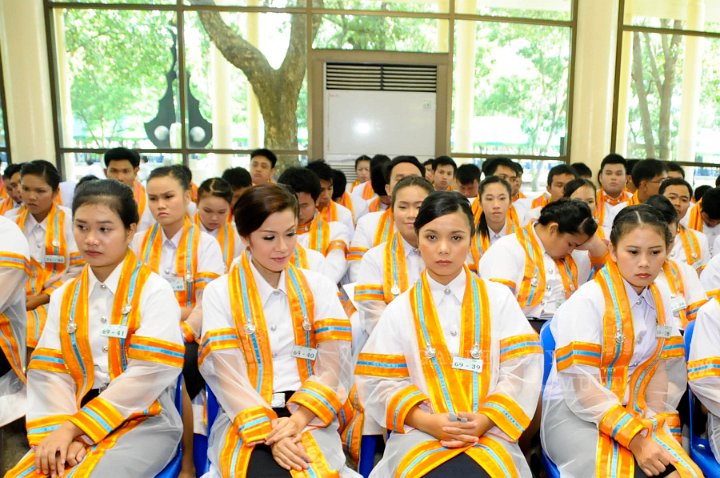 DSC_4858.jpg - ซ้อมใหญ่พิธีพระราชทานปริญญาบัตรฯ มหาวิทยาลัยเทคโนโลยีราชมงคลประจำปีการศึกษา 2553 (ช่วงเช้า วันที่ 20 04 55)