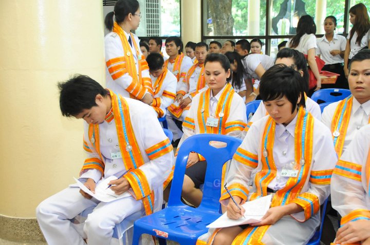 DSC_4861.jpg - ซ้อมใหญ่พิธีพระราชทานปริญญาบัตรฯ มหาวิทยาลัยเทคโนโลยีราชมงคลประจำปีการศึกษา 2553 (ช่วงเช้า วันที่ 20 04 55)