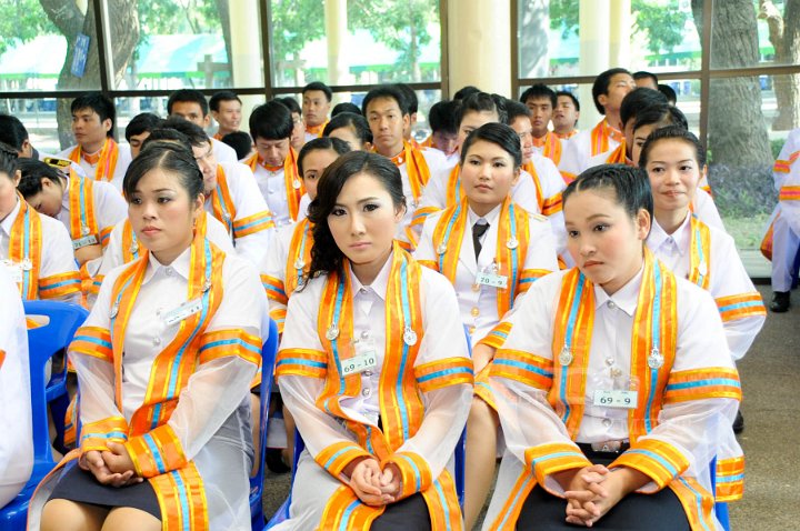 DSC_4863.jpg - ซ้อมใหญ่พิธีพระราชทานปริญญาบัตรฯ มหาวิทยาลัยเทคโนโลยีราชมงคลประจำปีการศึกษา 2553 (ช่วงเช้า วันที่ 20 04 55)