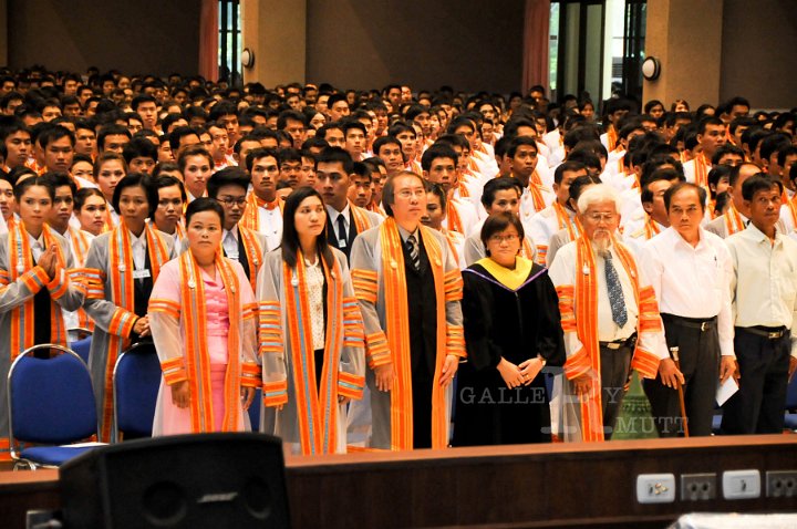 DSC_4886.jpg - ซ้อมใหญ่พิธีพระราชทานปริญญาบัตรฯ มหาวิทยาลัยเทคโนโลยีราชมงคลประจำปีการศึกษา 2553 (ช่วงเช้า วันที่ 20 04 55)