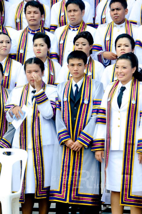 DSC_4915.jpg - ซ้อมใหญ่พิธีพระราชทานปริญญาบัตรฯ มหาวิทยาลัยเทคโนโลยีราชมงคลประจำปีการศึกษา 2553 (ช่วงเช้า วันที่ 20 04 55)