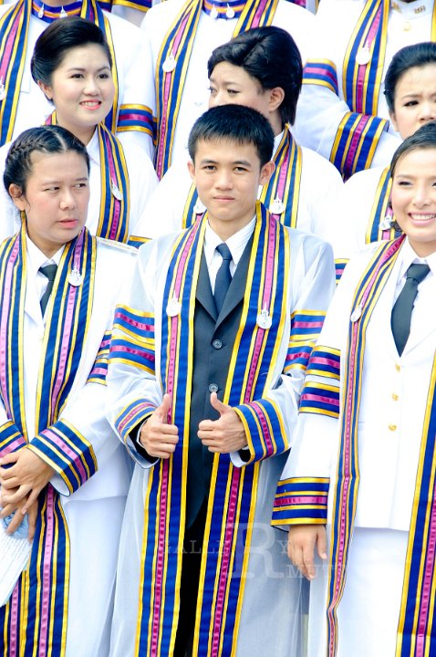 DSC_4917.jpg - ซ้อมใหญ่พิธีพระราชทานปริญญาบัตรฯ มหาวิทยาลัยเทคโนโลยีราชมงคลประจำปีการศึกษา 2553 (ช่วงเช้า วันที่ 20 04 55)