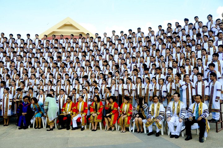 DSC_4952.jpg - ซ้อมใหญ่พิธีพระราชทานปริญญาบัตรฯ มหาวิทยาลัยเทคโนโลยีราชมงคลประจำปีการศึกษา 2553 (ช่วงเช้า วันที่ 20 04 55)