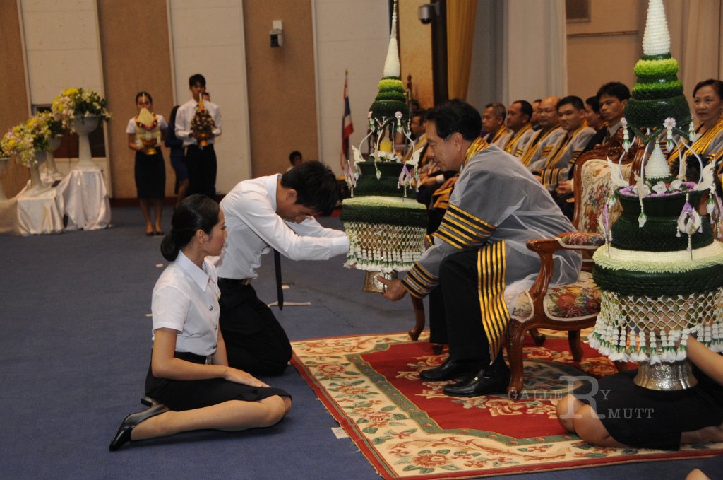 DSC_1853.JPG - พิธีไหว้ครู ประจำปีการศึกษา 2555