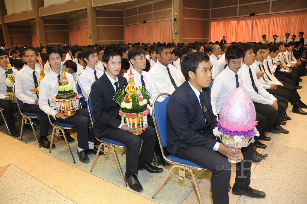 DSC_1928.JPG - พิธีไหว้ครู ประจำปีการศึกษา 2555