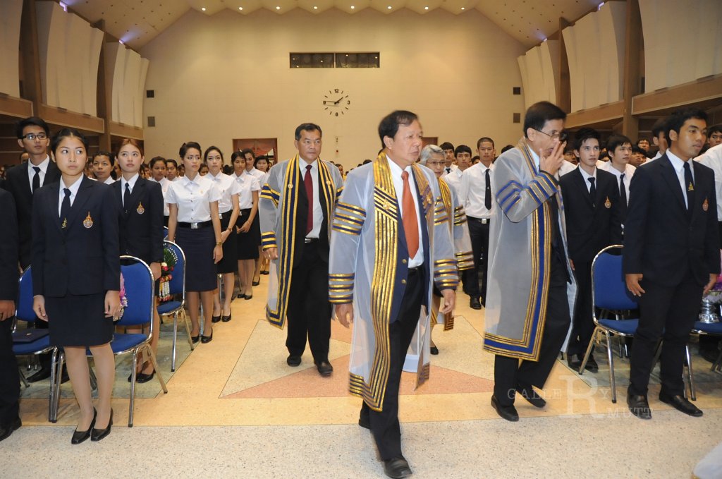 DSC_1945.JPG - พิธีไหว้ครู ประจำปีการศึกษา 2555