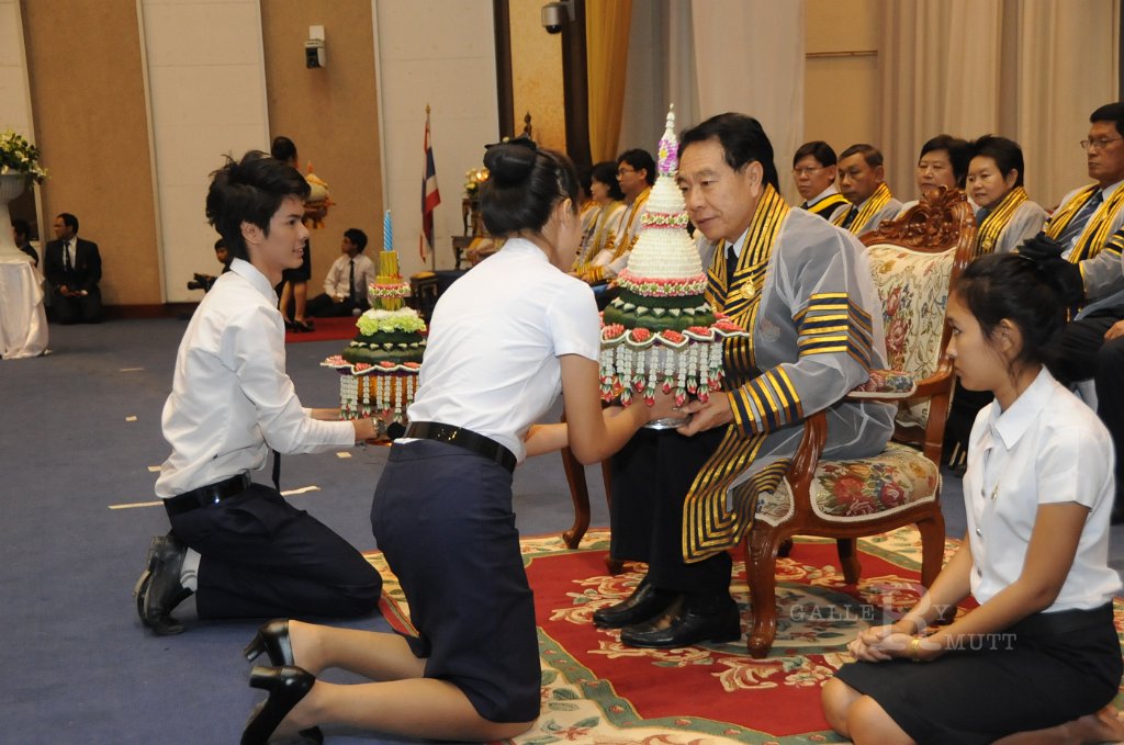 DSC_1986.JPG - พิธีไหว้ครู ประจำปีการศึกษา 2555