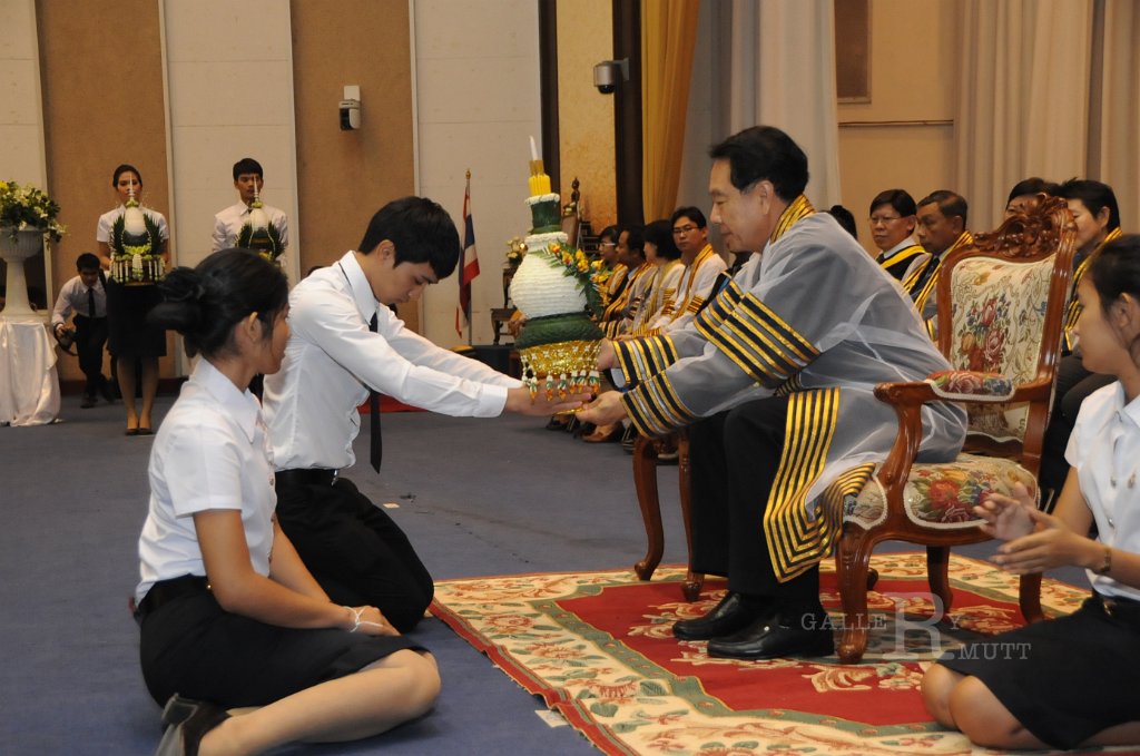 DSC_1993.JPG - พิธีไหว้ครู ประจำปีการศึกษา 2555