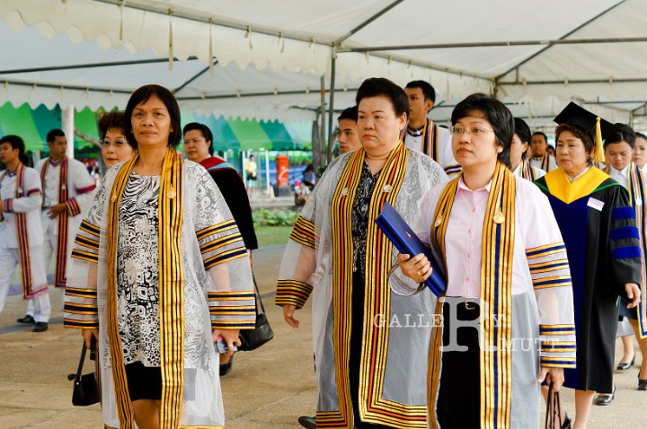 25551124-DSC00615-2.jpg - รับปริญญา