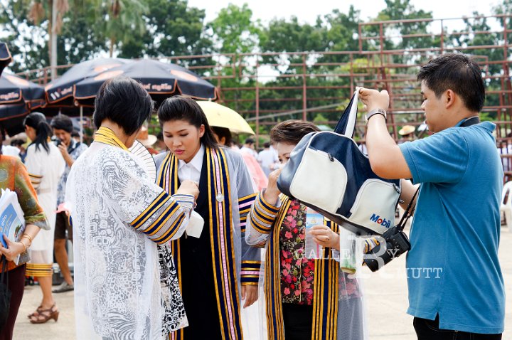 25551124-DSC00735-2.jpg - รับปริญญา