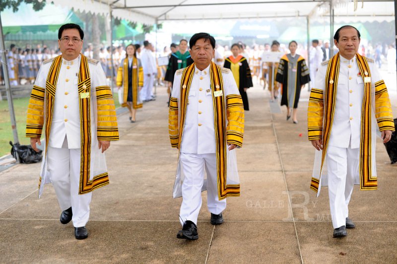 INT_8108.jpg - พิธีพระราชทานปริญญาบัตร ครั้งที่ 26