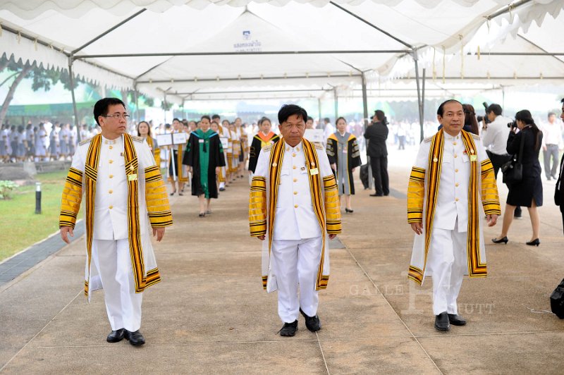 INT_8110.jpg - พิธีพระราชทานปริญญาบัตร ครั้งที่ 26