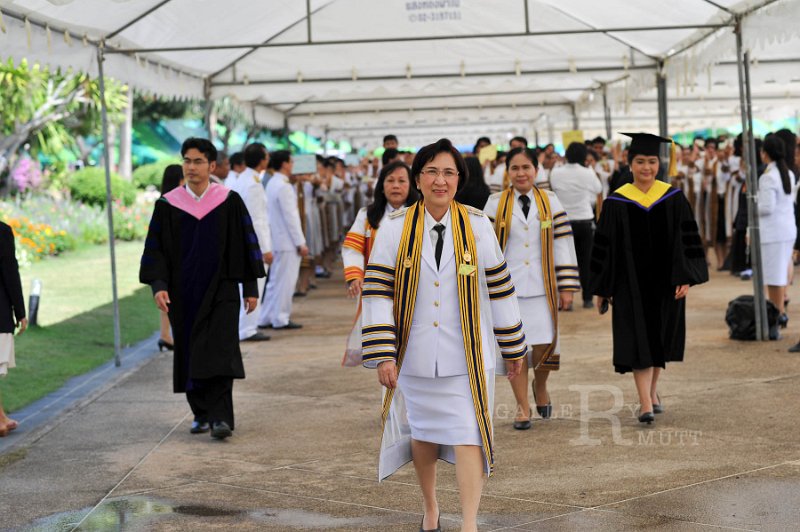 INT_8218.jpg - พิธีพระราชทานปริญญาบัตร ครั้งที่ 26
