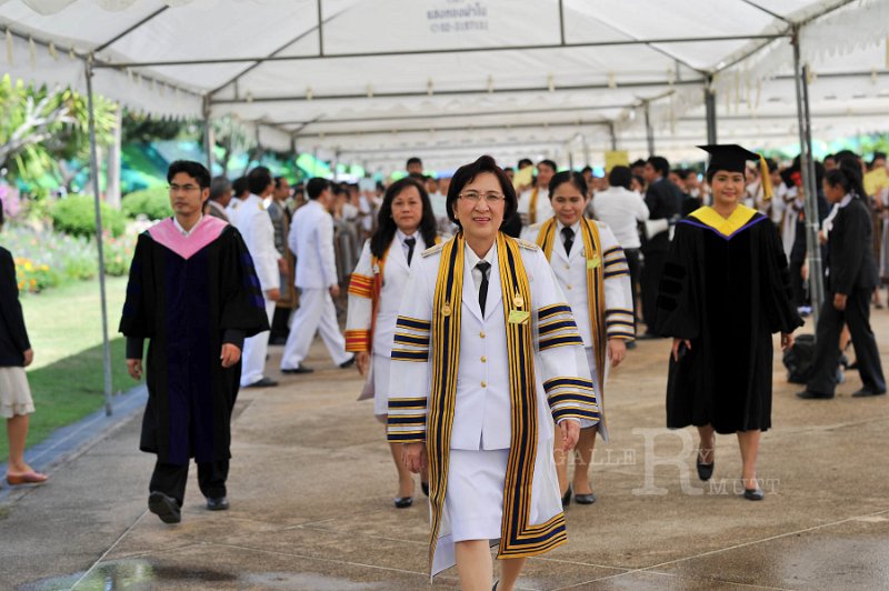INT_8219.jpg - พิธีพระราชทานปริญญาบัตร ครั้งที่ 26