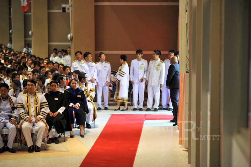 INT_8235.jpg - พิธีพระราชทานปริญญาบัตร ครั้งที่ 26