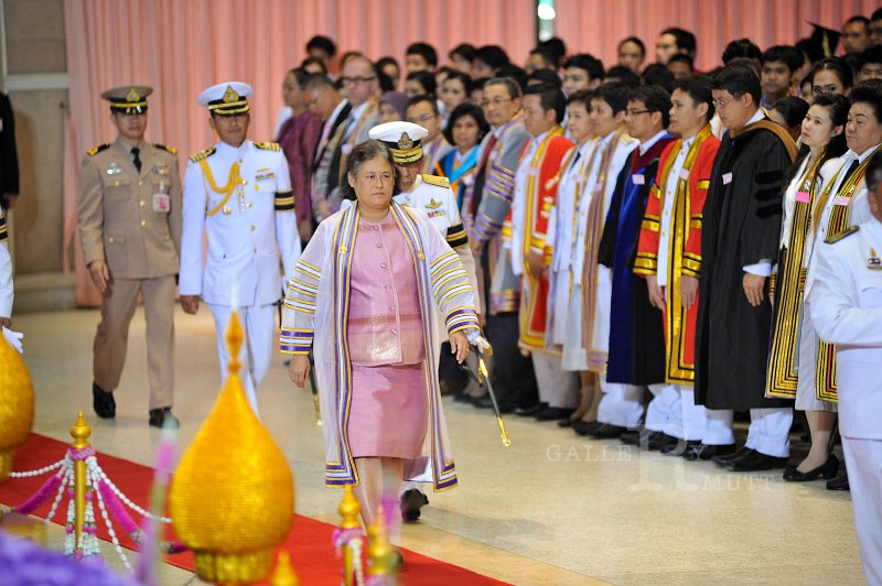 INT_8626.jpg - พระบรมฉายาลักษณ์ พิธีพระราชทานปริญญาบัตร ครั้งที่ 26