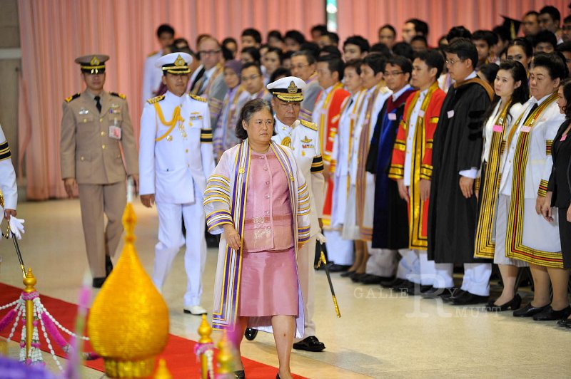 INT_8627.jpg - พระบรมฉายาลักษณ์ พิธีพระราชทานปริญญาบัตร ครั้งที่ 26