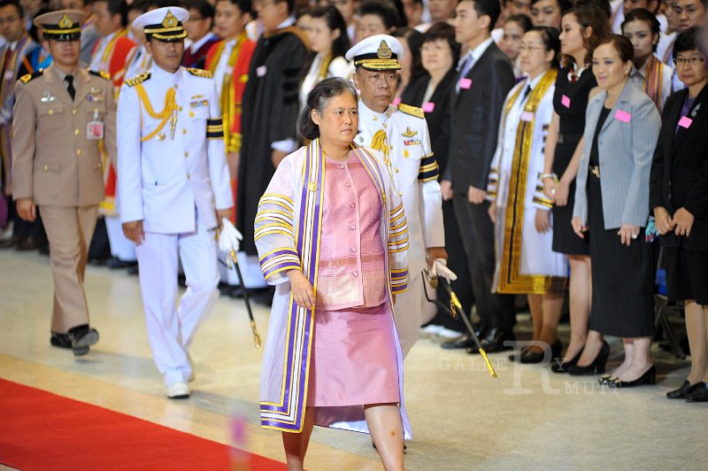 INT_8631.jpg - พระบรมฉายาลักษณ์ พิธีพระราชทานปริญญาบัตร ครั้งที่ 26