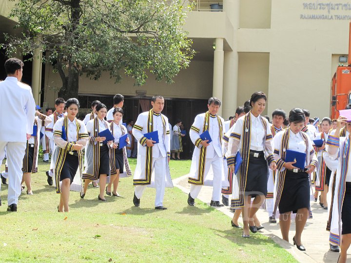 25551127-IMG_6871.jpg - ภาพรับปริญญา ครั้งที่ 26