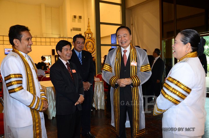 BIW_2940.jpg - ภาพบรรยากาศพิธีพระราชทานปริญญา