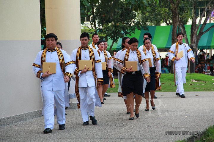 IMG_9379.jpg - ภาพบรรยากาศพิธีพระราชทานปริญญา