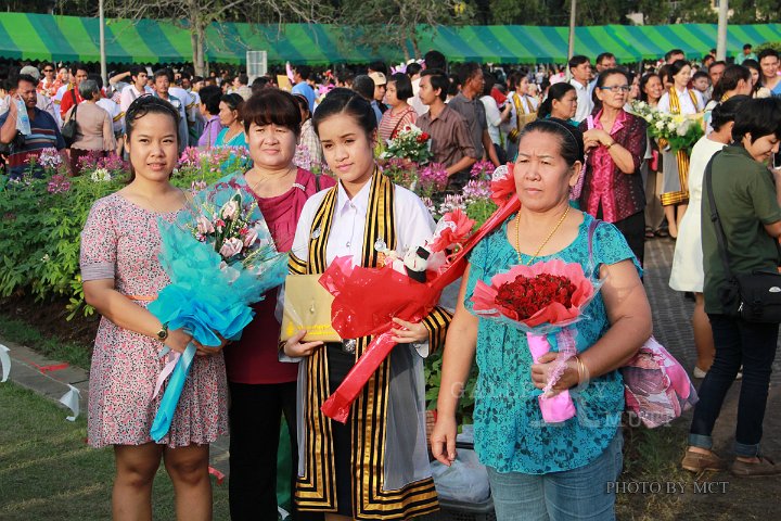 IMG_9437.jpg - ภาพบรรยากาศพิธีพระราชทานปริญญา