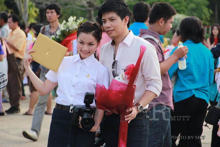 IMG_9449.jpg - ภาพบรรยากาศพิธีพระราชทานปริญญา
