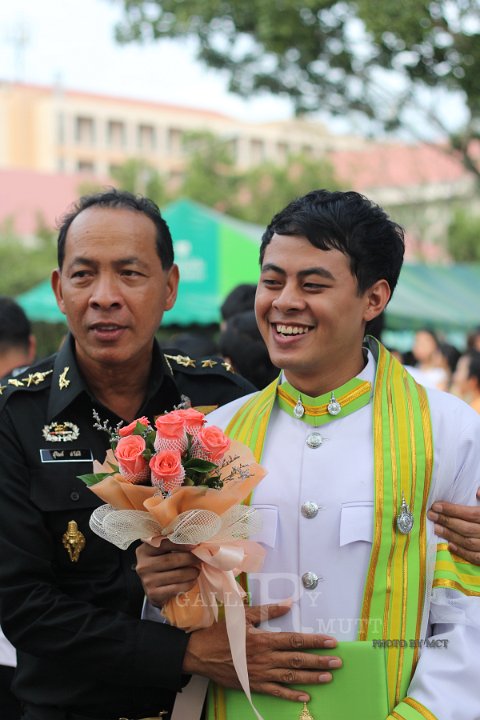 IMG_9798.jpg - ภาพบรรยากาศพิธีพระราชทานปริญญา