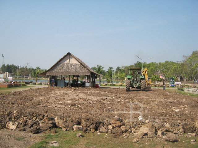 IMG_2201.JPG - ก่อสร้างอาคารในพิพิธภัณฑ์บัว