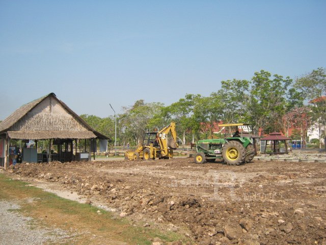 IMG_2202.JPG - ก่อสร้างอาคารในพิพิธภัณฑ์บัว