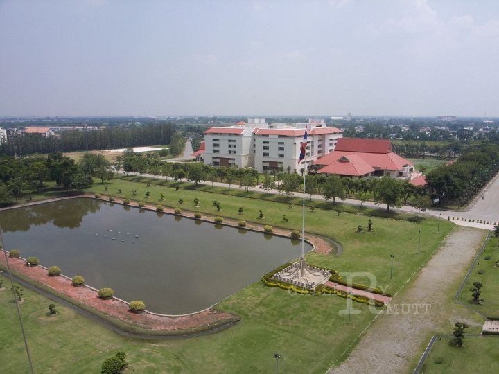 R1034766.jpg