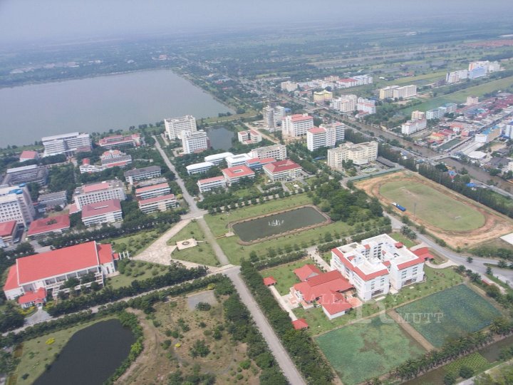 R1034819.jpg