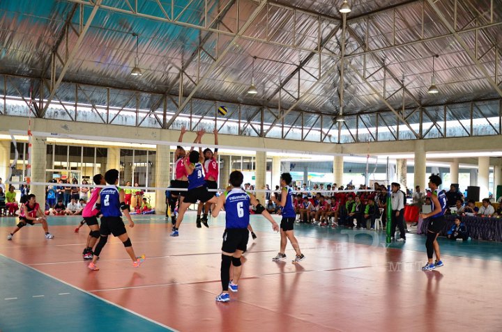 Q00_3072.JPG - Rajamangala Thanyaburi Game 29