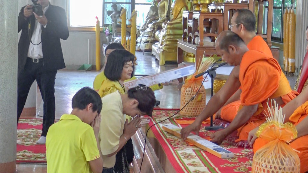 มทร.ธัญบุรี ร่วมสืบสานประเพณีไทย นำนักศึกษาชั้นปีที่ 1 แห่เทียนพรรษา เพื่อให้นักศึกษา เห็นความสำคัญ และมีส่วนร่วมในกิจกรรมวันอาสาฬหบูชาและวันเข้าพรรษา