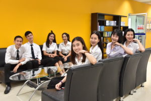 RMUTT Presenter ปี 2561 – ห้องสมุด (Library)