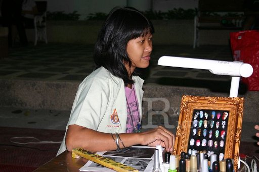 IMG_0237.JPG - งานกิ๊ฟ ศิลปกรรมของมหาวิทยาลัยเทคโนโลยีราชมงคลธัยบุรี