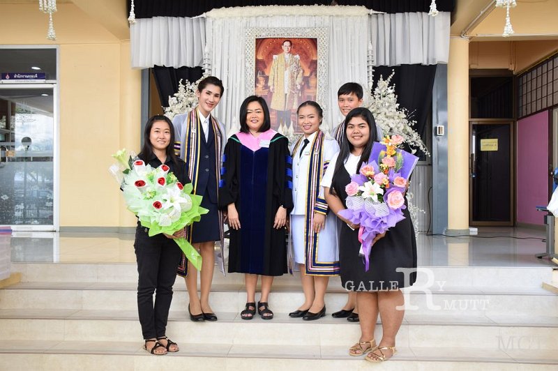 20170315-mct026.jpg - graduation 30