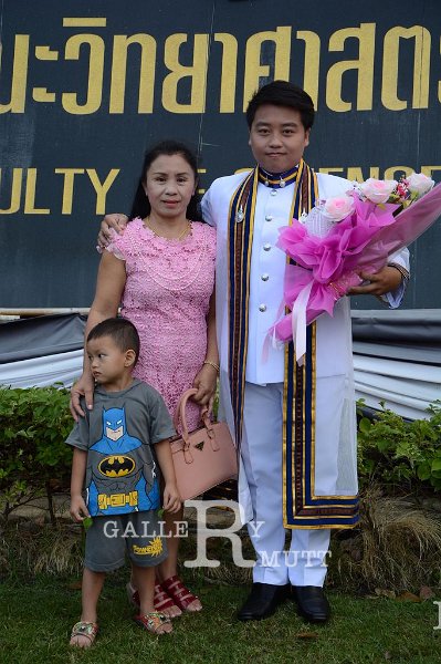 20170316-mct-04102.jpg - graduation 30