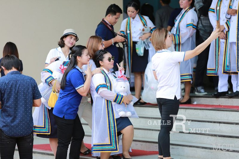 20170320-MCT-07-035.jpg - graduation 30