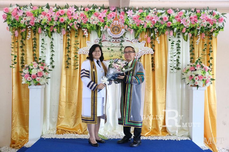 20170320-MCT-07-089.jpg - graduation 30