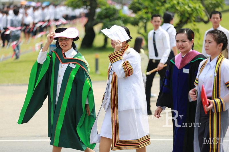 20170321-MCT-03-001.jpg - graduation 30