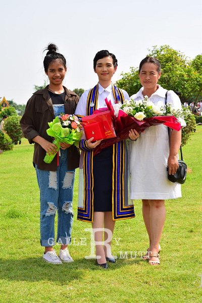 20170321-MCT-03-029.jpg - graduation 30