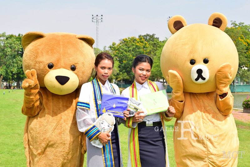 20170321-MCT-03-030.jpg - graduation 30