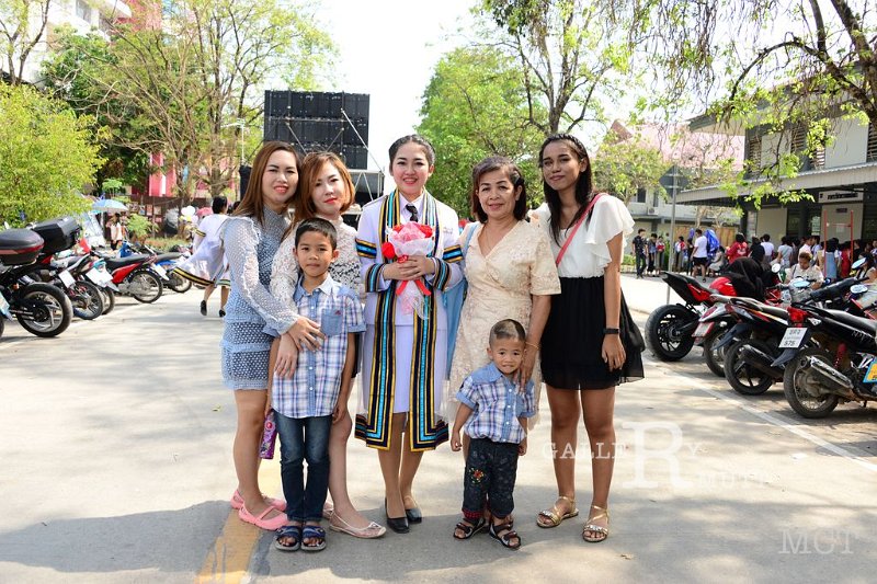 20170321-MCT-03-076.jpg - graduation 30