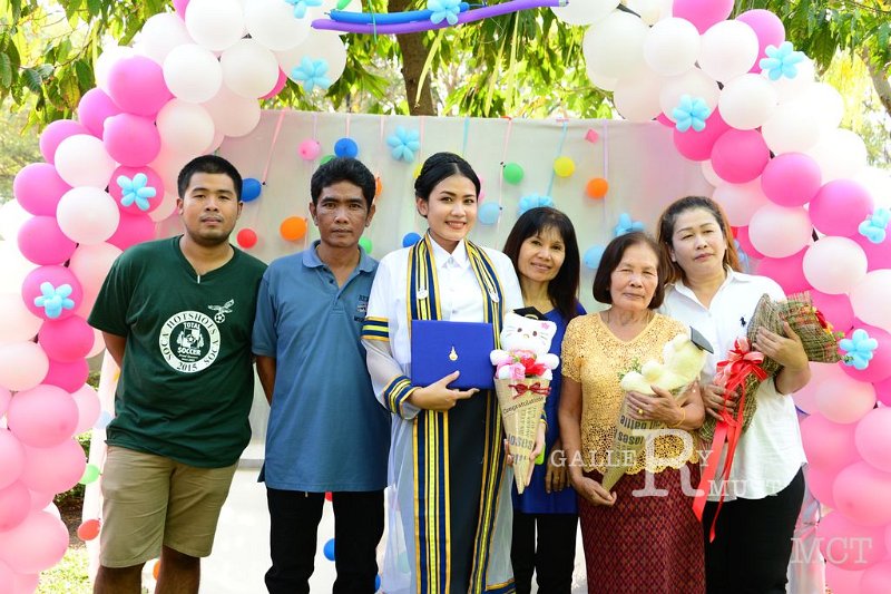 20170321-MCT-03-086.jpg - graduation 30