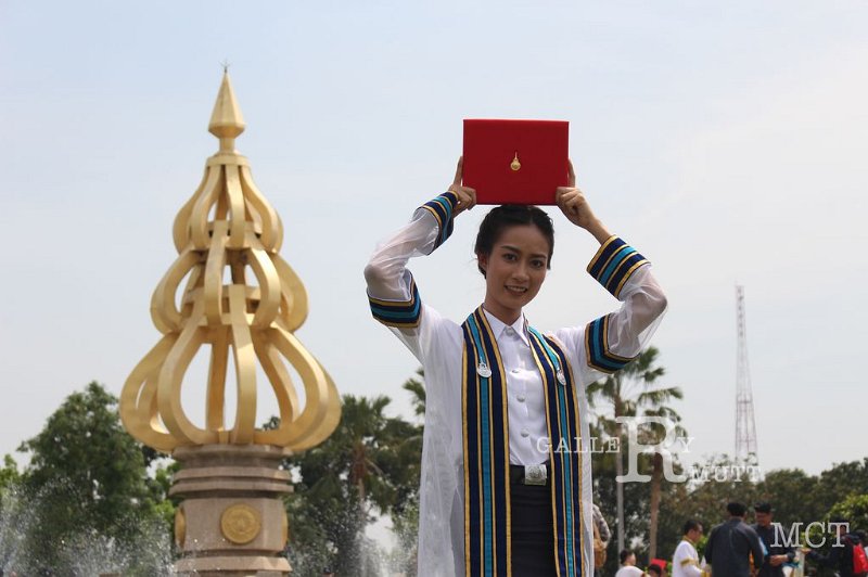 20170321-MCT-03-100.jpg - graduation 30
