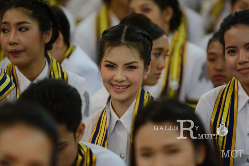 201703-mct-02156.jpg - graduation 30